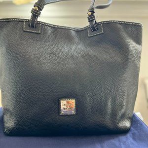 Dooney & Bourke Tote